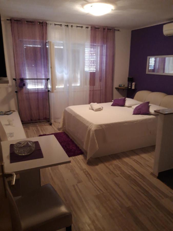 Rooms And Apartment Stambuk II Split Buitenkant foto